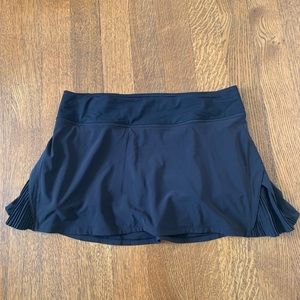 Lululemon tennis skirt, black w inside tag